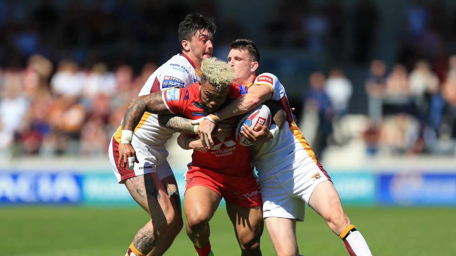 Salford Red Devils v Huddersfield Giants, 2017