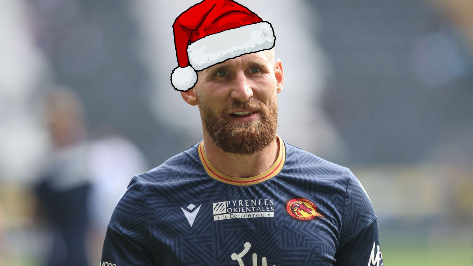 Sam Tomkins with Santa hat